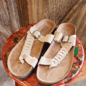 White Mountain NwoB Footbeds Thong Sandals